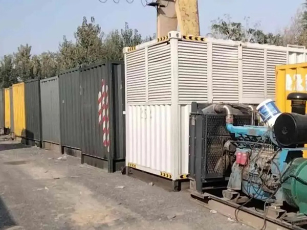 藁城200KW柴油发电机机组每小时油耗是多少？